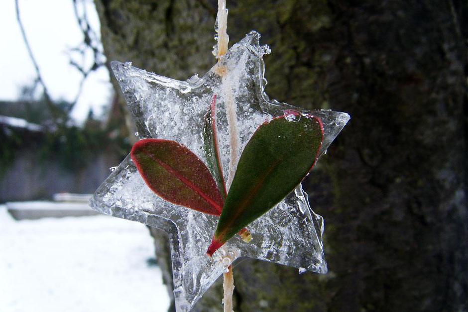 Make mobiles out of ice