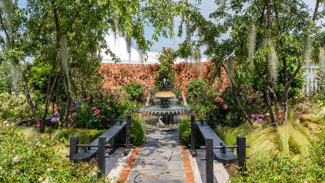 Great Gardens of the USA: The Charleston & South Carolina Garden