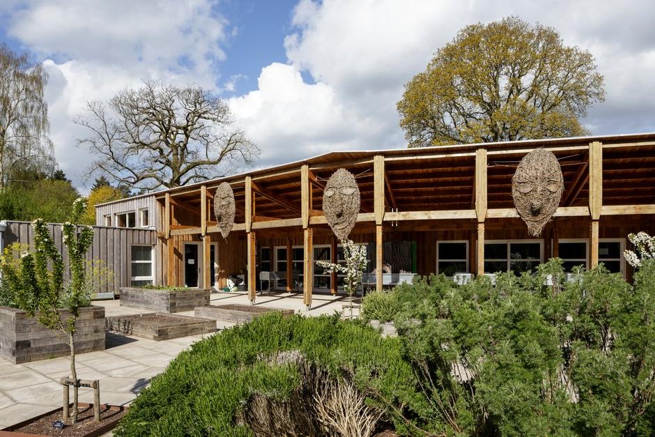 Our base for all education visits, the Peter Buckley Learning Centre at Rosemoor offers two large classrooms, cloakrooms and toilet facilities, alongside a covered outdoor space. The centre is a unique and modern learning space where we can work and teach whatever the weather.