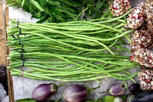 Yardlong beans. Image: David E Mead